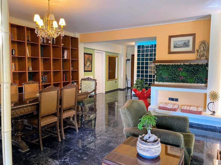 Sarakin'S Mansion Luxury Retreat Appartement Athene Buitenkant foto