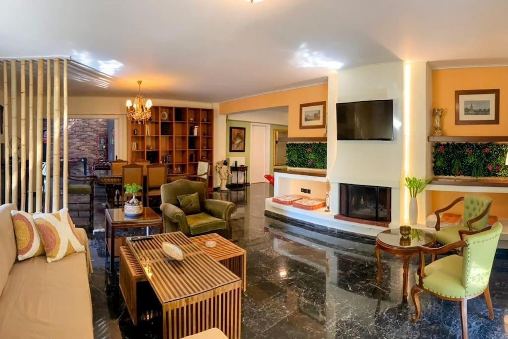 Sarakin'S Mansion Luxury Retreat Appartement Athene Buitenkant foto
